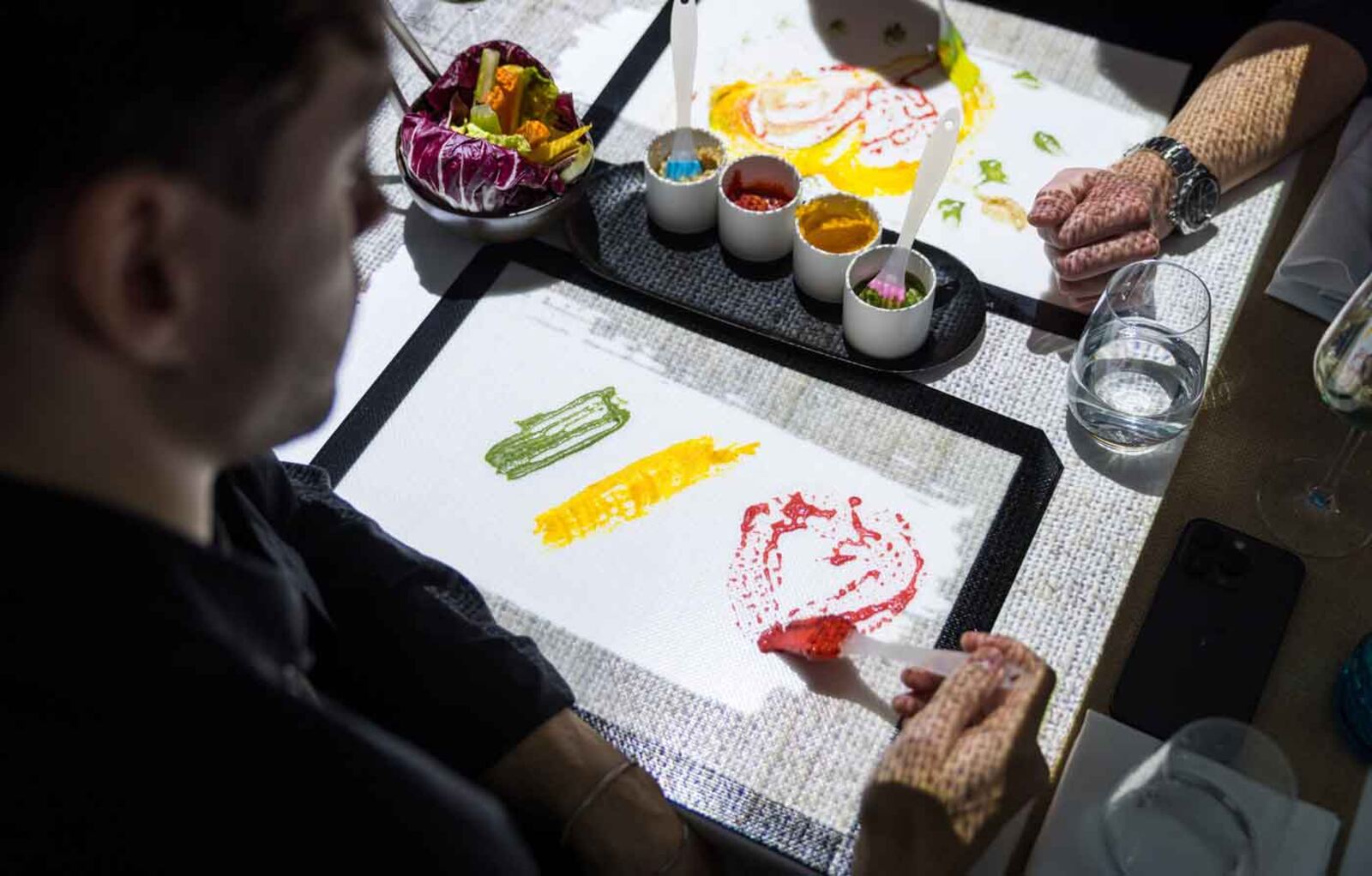 What is an immersive dining experience? Everything you should know about it